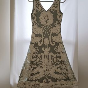 Sundance Vintage Embroidered Melon Green Dress, Size Medium